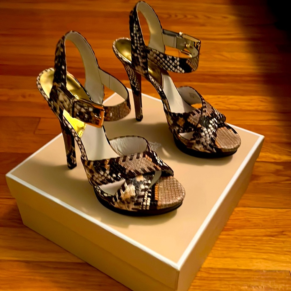 NWT Michael Kors snakeskin high heeled open toe shoes